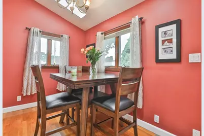 27 Magnolia St, Saugus, MA 01906 - Photo 14