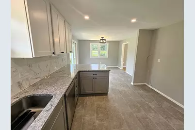 62 Millville Rd, Mendon, MA 01756 - Photo 4