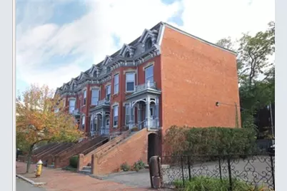 70 Temple St #1, Springfield, MA 01105 - Photo 2