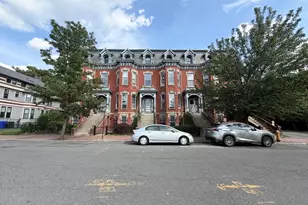 70 Temple St, Springfield, MA 01105 - Photo 2