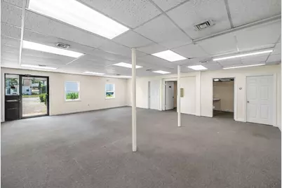 30 Dickinson Street, Chicopee, MA 01020 - Photo 28