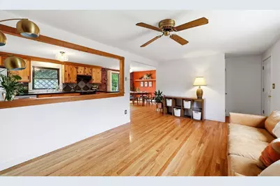 887 North St, Agawam, MA 01030 - Photo 14