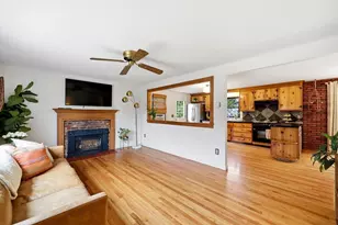 887 North St, Agawam, MA 01030 - Photo 4