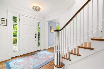 10 Kirkland Circle, Wellesley, MA 02481 - Photo 2