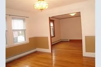 15 Banks #1, Belmont, MA 02478 - Photo 4