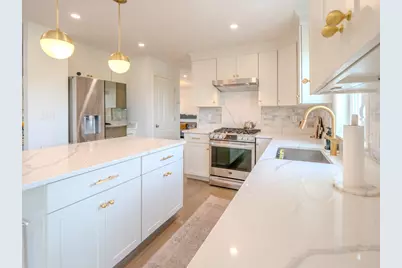 20 Gedney Dr, Peabody, MA 01960 - Photo 6