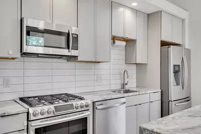 204 Spencer Ave #6, Chelsea, MA 02150 - Photo 14