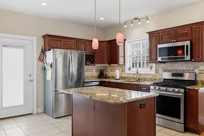 65 Fern St, New Bedford, MA 02744 - Photo 6