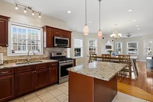 65 Fern St, New Bedford, MA 02744 - Photo 4
