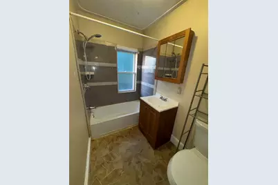 30-32 Colchester St, Springfield, MA 01109 - Photo 8