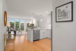 7 Beech St, Cambridge, MA 02140 - Photo 2