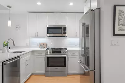 7 Beech Street #302, Cambridge, MA 02140 - Photo 6
