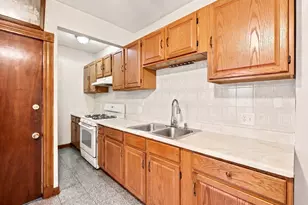 5 Rowell St, Boston, MA 02125 - Photo 6