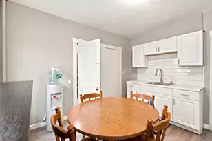 5 Rowell St, Boston, MA 02125 - Photo 4