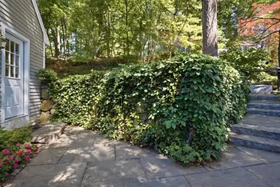 75 White Ave, Concord, MA 01742 - Photo 8