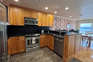 700 Shore Dr, Fall River, MA 02721 - Photo 8