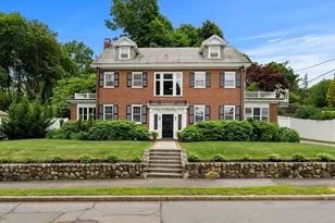 42 Old Mystic St, Arlington, MA 02474 - Photo 2