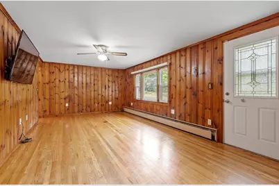 107 W Main St, Westminster, MA 01473 - Photo 4