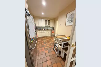 1083 Beacon St #3, Brookline, MA 02446 - Photo 6
