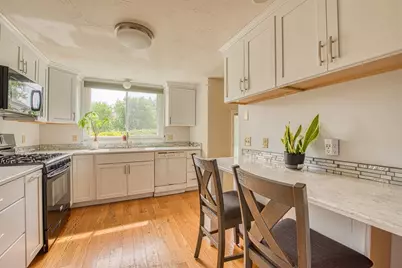 28 Gaslight Ln #28, Easton, MA 02334 - Photo 4