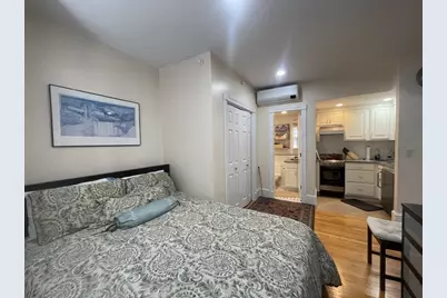 105 Pinckney St #8, Boston, MA 02114 - Photo 4
