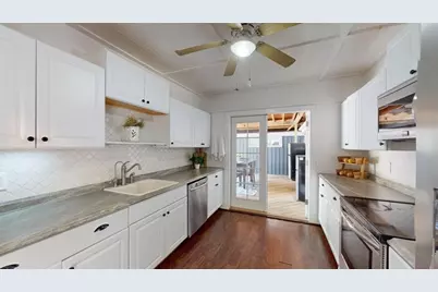 690 Taunton Ave, Seekonk, MA 02771 - Photo 12