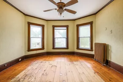 8 Boutelle St, Leominster, MA 01453 - Photo 26