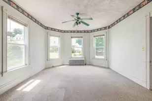8 Boutelle St, Leominster, MA 01453 - Photo 6