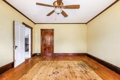 8 Boutelle St, Leominster, MA 01453 - Photo 28