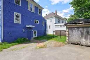 8 Boutelle St, Leominster, MA 01453 - Photo 22