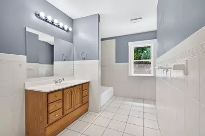 35 Lowell St #35, Somerville, MA 02143 - Photo 32