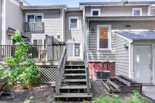 35 Lowell St, Somerville, MA 02143 - Photo 38