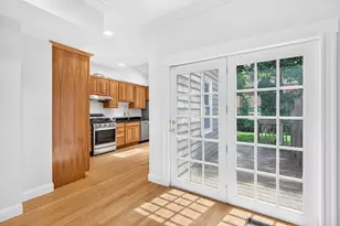 35 Lowell St, Somerville, MA 02143 - Photo 12