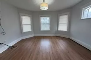 7 Wyman St, Worcester, MA 01610 - Photo 2