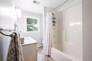 7 Daisley Pl, Framingham, MA 01702 - Photo 34