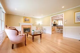 7 Daisley Pl, Framingham, MA 01702 - Photo 8