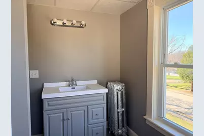25 Elm St #2, North Brookfield, MA 01535 - Photo 12