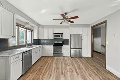 120 Hatchfield Dr, Brockton, MA 02301 - Photo 4