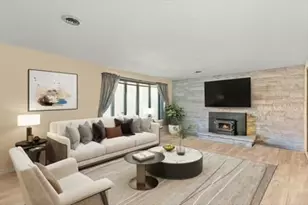 120 Hatchfield Dr, Brockton, MA 02301 - Photo 2