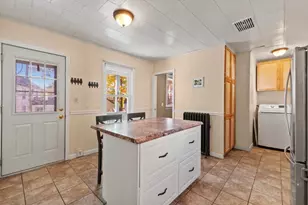 42 Vine St, Leominster, MA 01453 - Photo 6