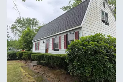 8 Peloquin Dr, Easthampton, MA 01027 - Photo 6