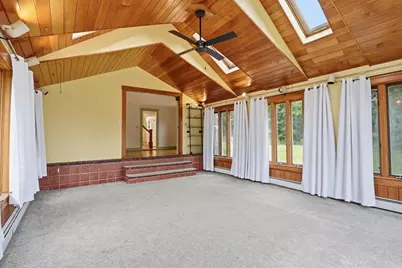 384 Pearl Hill Rd, Fitchburg, MA 01420 - Photo 6