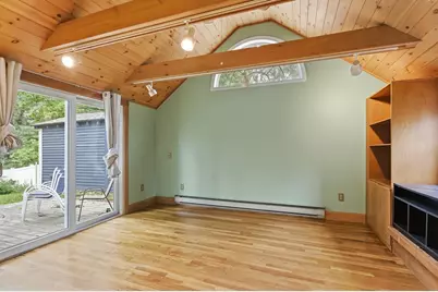 384 Pearl Hill Rd, Fitchburg, MA 01420 - Photo 16