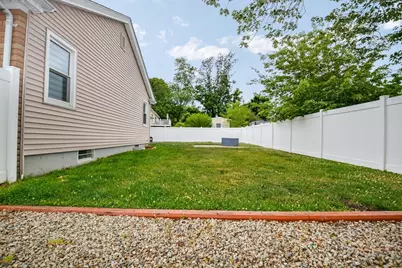 43 Fairview Ave, Somerset, MA 02726 - Photo 36
