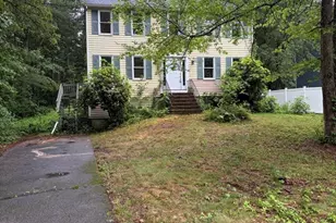 27 Margaret Dr, Norton, MA 02766 - Photo 2