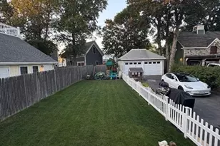 217 Pleasant St, Winthrop, MA 02152 - Photo 4