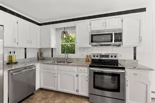 61 Scott Hill Blvd, Bellingham, MA 02019 - Photo 10