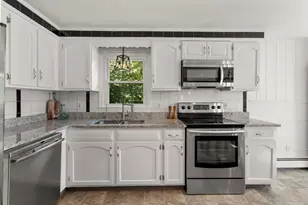 61 Scott Hill Blvd, Bellingham, MA 02019 - Photo 6