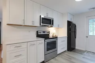 132 Oak Ridge Dr, Ayer, MA 01432 - Photo 4