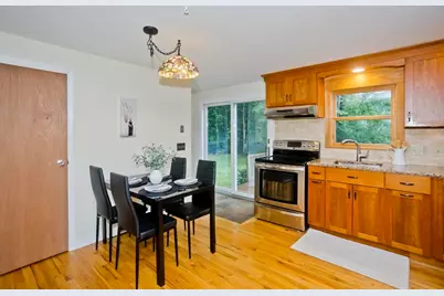 36 Brookwood Dr, Northampton, MA 01062 - Photo 12